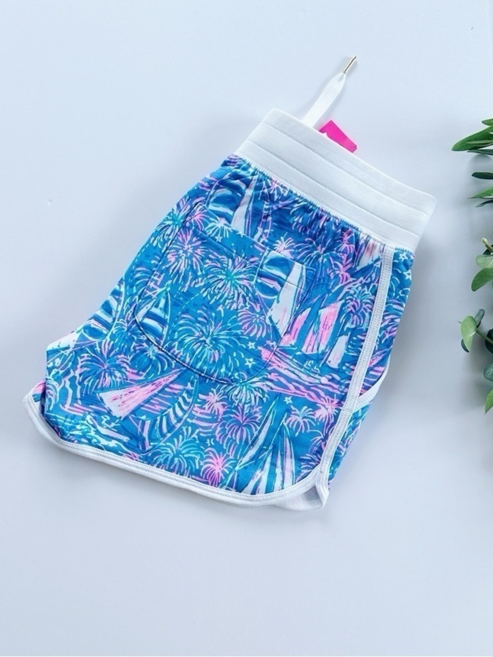 NEW Lilly Pulitzer Women’s 4” Short Bocca Blue It’s a Sailabration - Picture 6 of 7